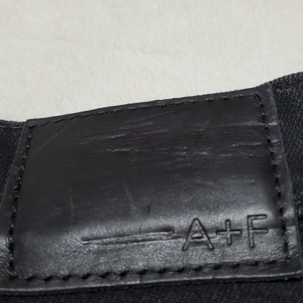 ABERCROMBIE & Fitch Rustin Athletic Slim Stretch Black Raw Cut Jeans 28 - Picture 8 of 12